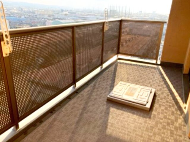 拡大写真:ファミールハイツ泉大津セントハーバーシティ1番館 11階1101のバルコニー