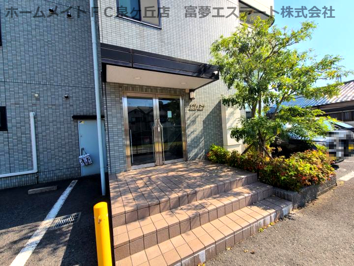拡大写真:クオリティコート 3階306のエントランス