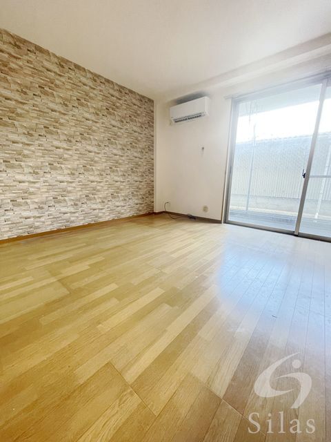 拡大写真:エストレノ 3階302の内観