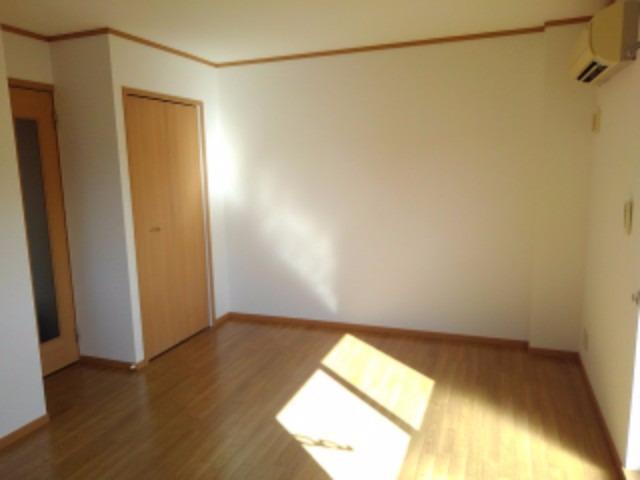 拡大写真:スペイシア友貴 1階107の内観