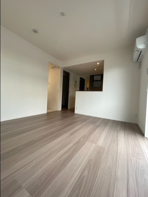 拡大写真:D-room今川 A棟 2階205の内観
