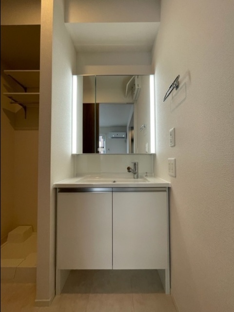拡大写真:D-room今川 A棟 2階205の内観