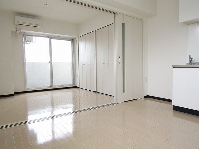 拡大写真:CITY SPIRE鶴見 6階606の内観