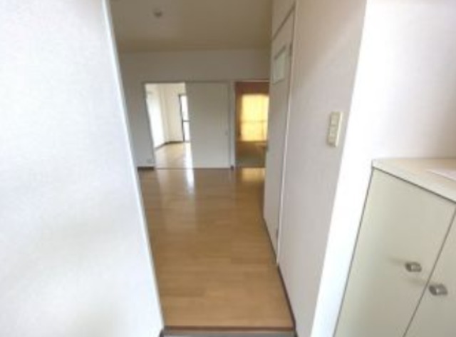 拡大写真:フォアール今津北 4階402の別部屋参考画像
