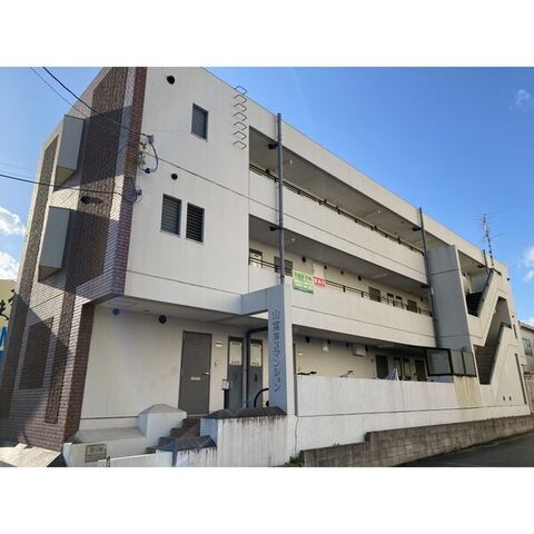 山富第3マンションの外観