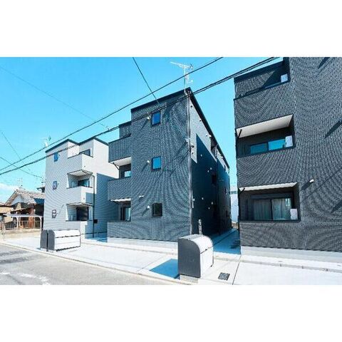 写真:CRASTINE弥次ヱ町4丁目B棟(クラスティの外観