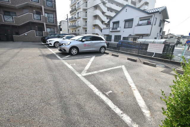 拡大写真:エストマール川名 3階303の外観