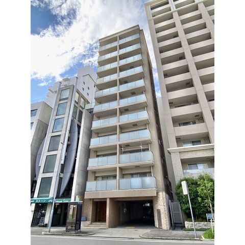グランデュール東桜の外観