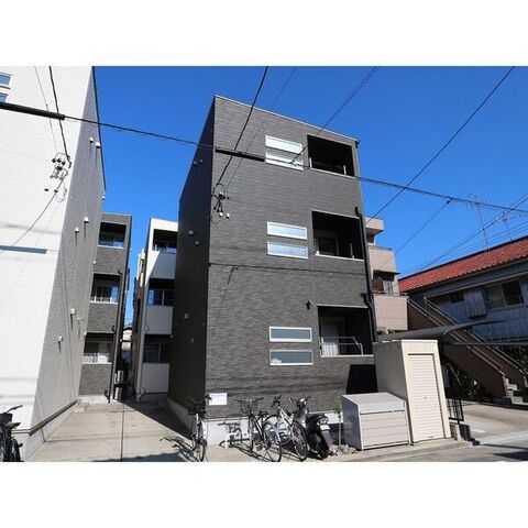 REGALESTシャルマンの外観