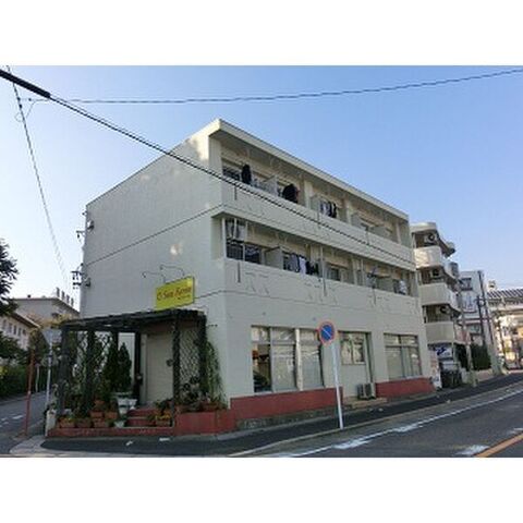 フローラ大坪の外観
