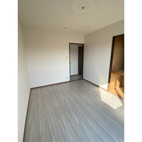 拡大写真:Avenue II 3階302のその他