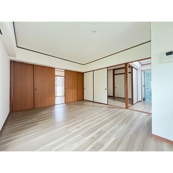 拡大写真:峰ビル 1階102の内装