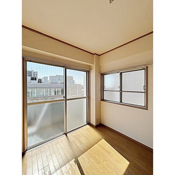 拡大写真:山の手荘 4階401の居間