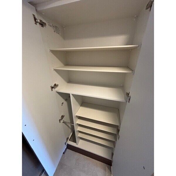 拡大写真:SHOKEN Residence 名古屋〈太閤通〉 15階1504の収納