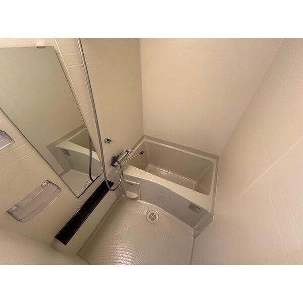 拡大写真:SHOKEN Residence 名古屋〈太閤通〉 12階1203の風呂