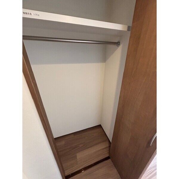 拡大写真:SHOKEN Residence 名古屋〈太閤通〉 13階1303の収納