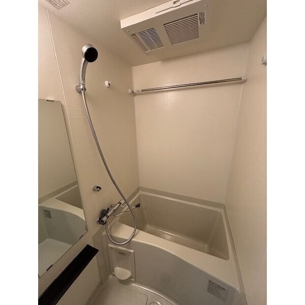 拡大写真：SHOKEN　Residence　名古屋〈太閤通〉 13階1302の風呂