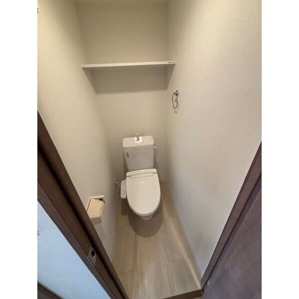 拡大写真:SHOKEN Residence 名古屋〈太閤通〉 11階1101のトイレ