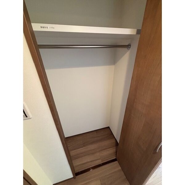 拡大写真:SHOKEN Residence 名古屋〈太閤通〉 11階1101の収納