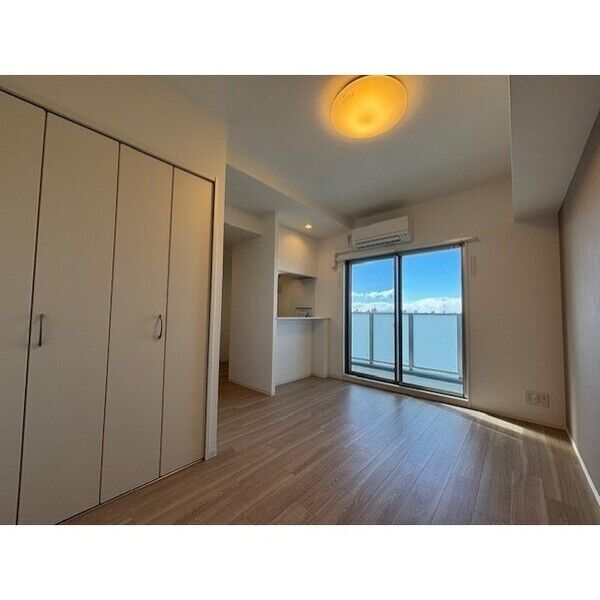 拡大写真:SHOKEN Residence 名古屋〈太閤通〉 12階1205の居間