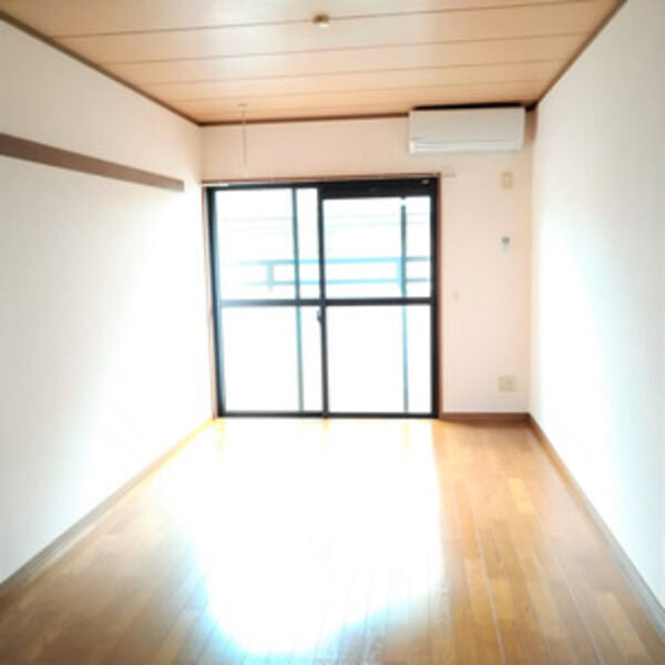 拡大写真:第2マンション菜の花 2階2Cの居間