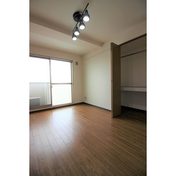 拡大写真:THE RESIDENCE IMAIKE NORTH 7階701の居間