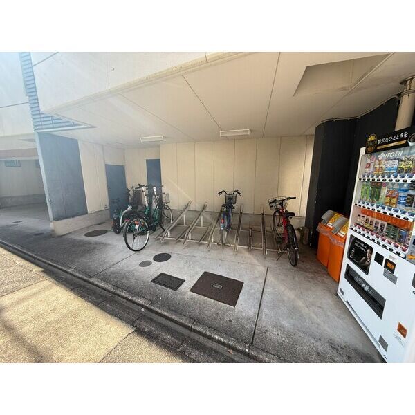 拡大写真:THE RESIDENCE IMAIKE NORTH 7階701のロビー