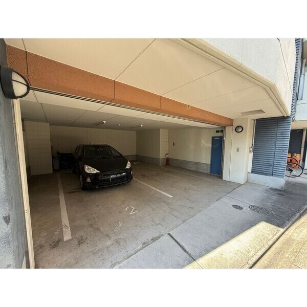 拡大写真:THE RESIDENCE IMAIKE NORTH 7階701のエントランス