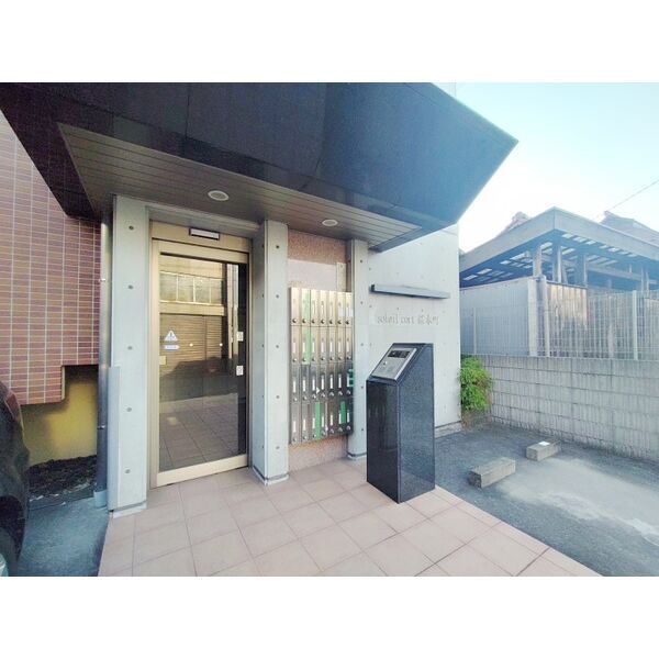 拡大写真:ソレイルコート桜本町 2階204のエントランス