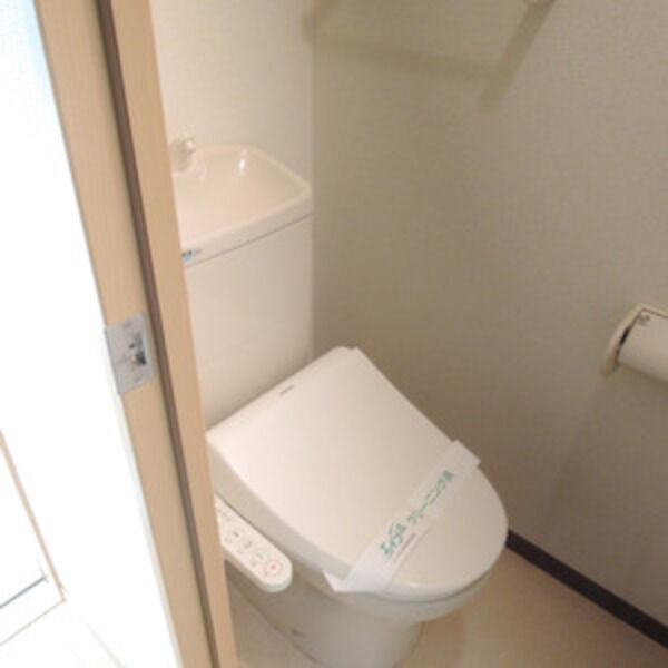 拡大写真:サン笠取 4階403のトイレ