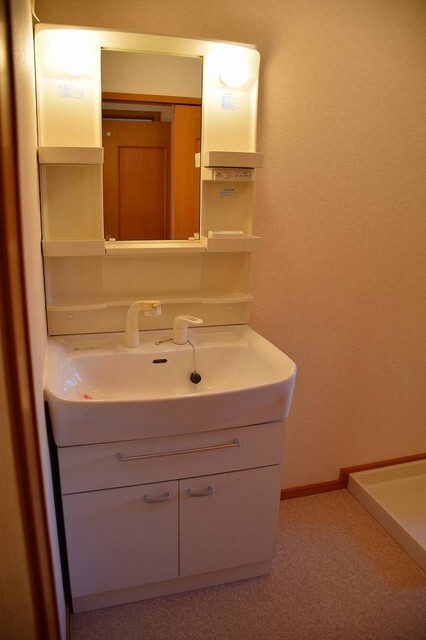 拡大写真:コーポみどりA 2階202の洗面所