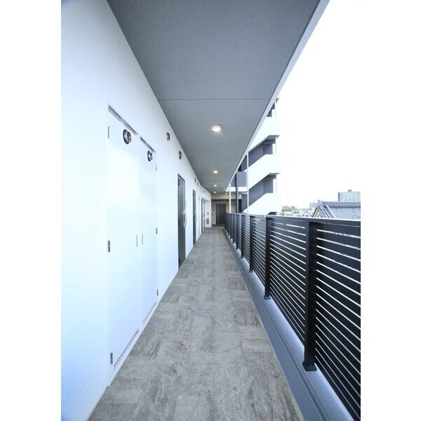 拡大写真:S-RESIDENCE神宮西駅前ascent(アセント) 5階503のロビー