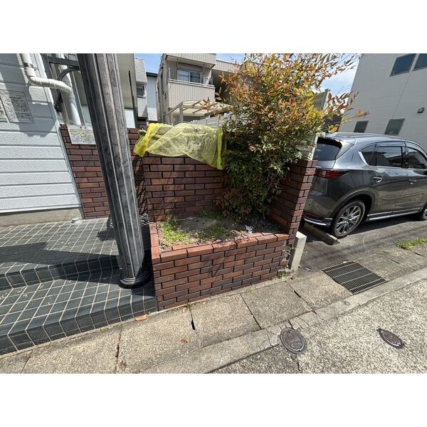 拡大写真:レオパレス小田井 2階203の庭