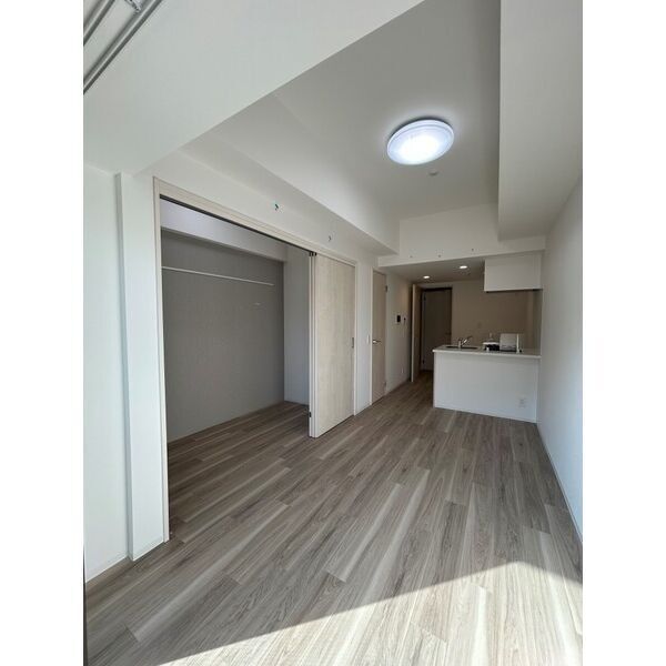 拡大写真:LiveFlat千種WEST 8階0802の居間