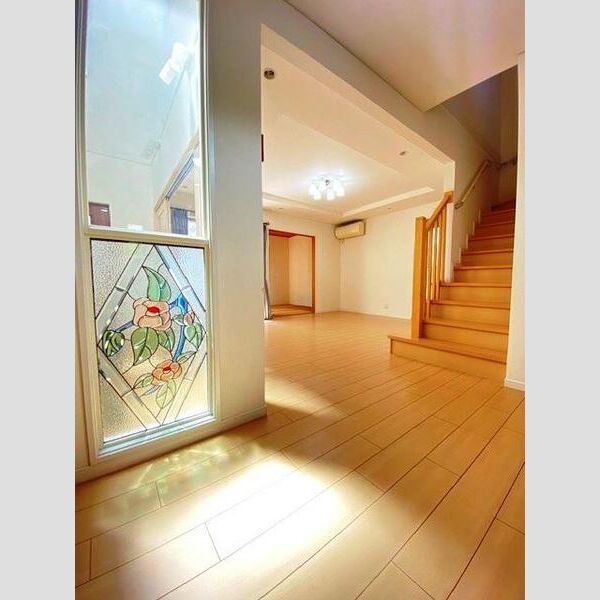 拡大写真:新西2丁目戸建 1階-のロビー