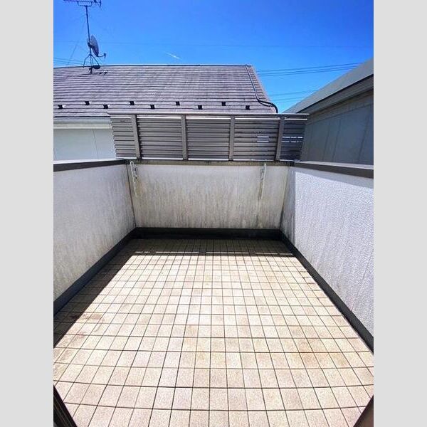 拡大写真:新西2丁目戸建 1階-のバルコニー