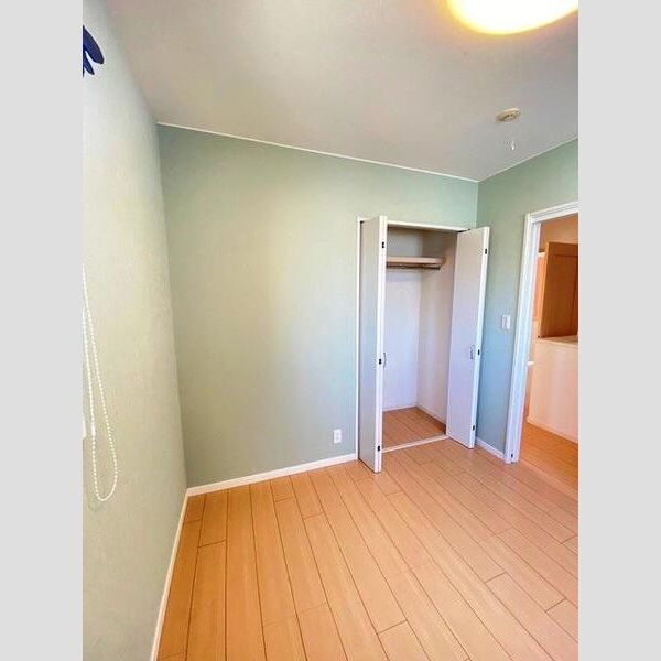 拡大写真:新西2丁目戸建 1階-の内装