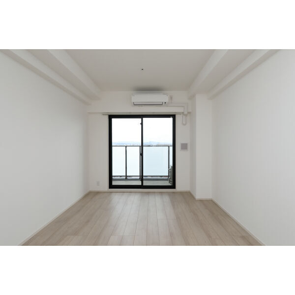 拡大写真:S-RESIDENCE庄内通駅前curere(クラーレ) 4階403の居間