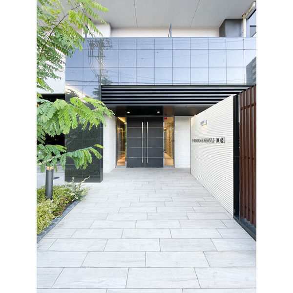 拡大写真:S-RESIDENCE庄内通 2階201のエントランス