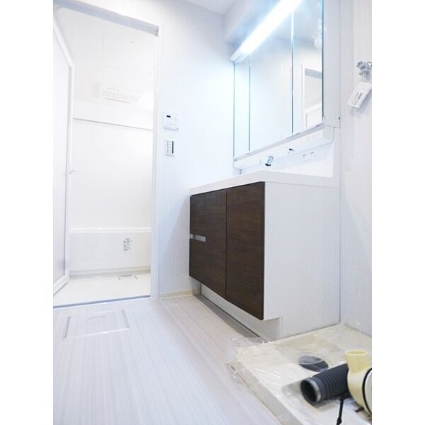 拡大写真:ラトゥール代官町WEST 9階903の居間