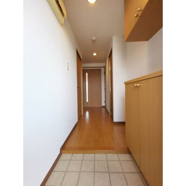 拡大写真:シャルマン高社 4階406の玄関