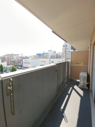 拡大写真:シャルマン高社 4階406のバルコニー