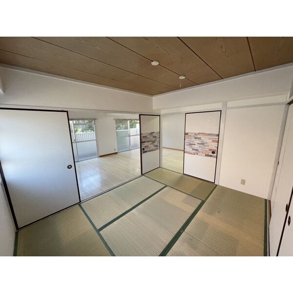 拡大写真:コスモハイツ SOHO可能物件 2階201の和室