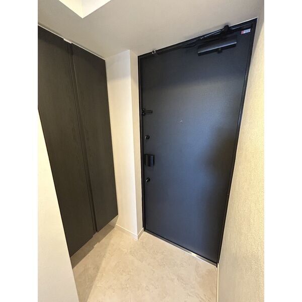 拡大写真:S-RESIDENCE尾頭橋clarity(クラリティ) 9階903の玄関