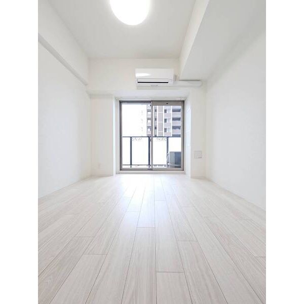 拡大写真:ディアレイシャス名古屋浄心Ⅱ 10階1003の居間
