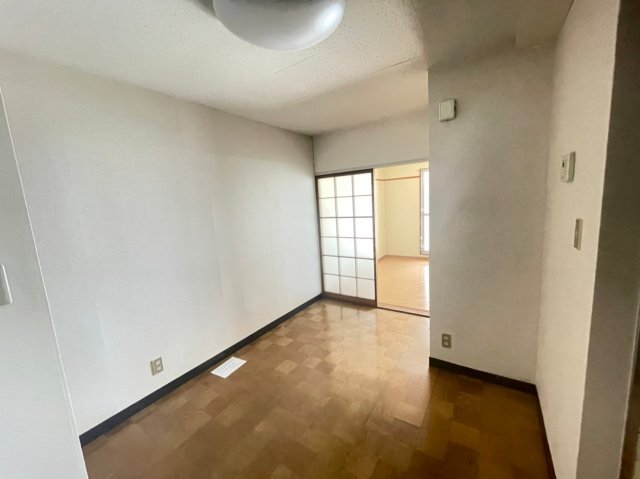 拡大写真:はとビル 5階502の居間