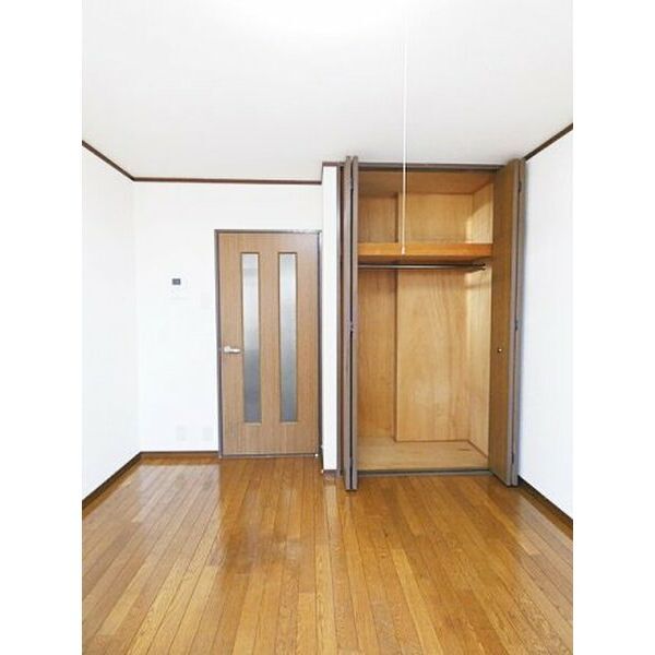 拡大写真:大丸マンション 2階201の居間