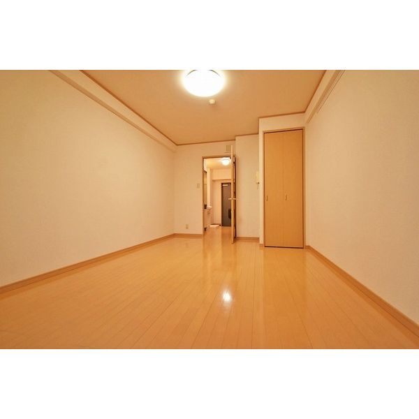 拡大写真:PLAGE HIMURO 2階203の居間