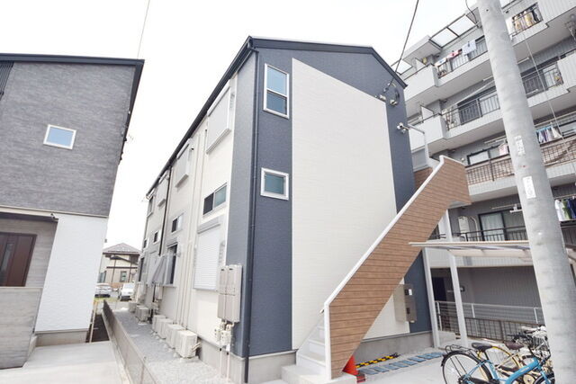 拡大写真:相模原市緑区橋本7丁目 1階102の〜住環境良好ですっ〜