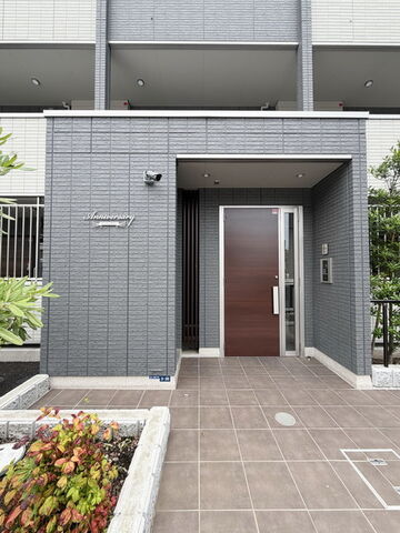 拡大写真:アニバーサリー 1階0101の〜落ち着いた住宅地に立地します〜